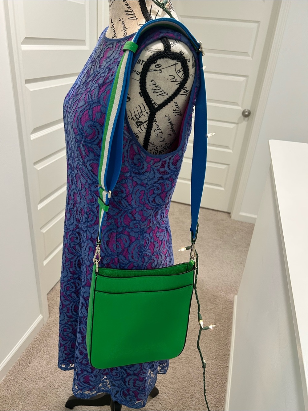 Kate Spade Green Crossbody Bag with Multicolor Strap - Picture 3 of 15